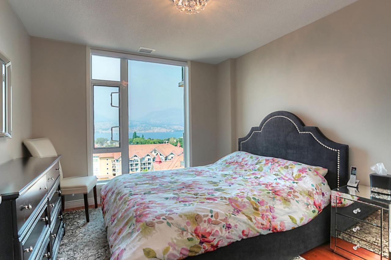 Sunset Waterfront Resort By Kelownacondorentals المظهر الخارجي الصورة